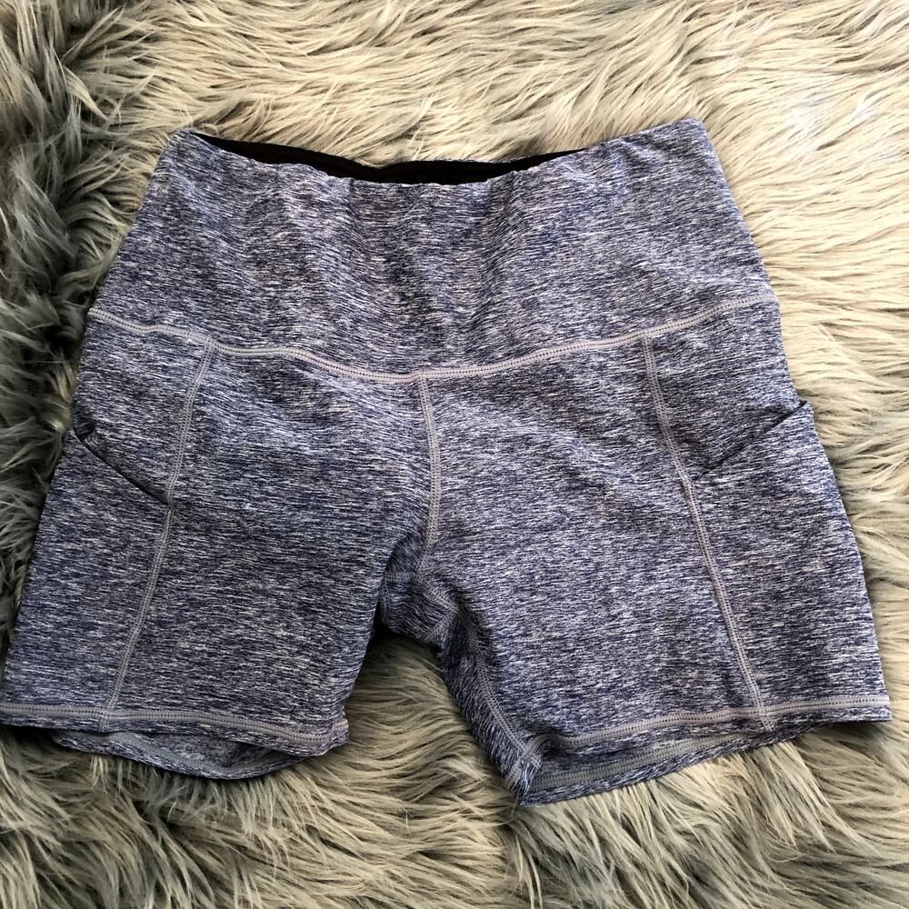 ododos, grey and white biker short, size large, L